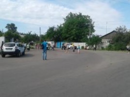 В Лисичанске возмущенные жители перекрыли дороги
