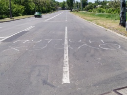 "Путин - х**ло! "ДНР" - л**и!" - в Донецке на месте трагической гибели женщины и ранения ее сына появились антироссийские надписи (кадры)