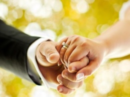 Сумчанам предлагают воспользоваться услугой «Брак за сутки» - быстро и удобно