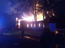 В центре Николаева ночью сгорело дотла здание
