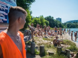 Один из городских пляжей Харькова полностью готов к купальному сезону