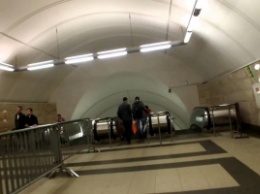 Около станции метро Цветной бульвар в Москве зарезали 18-летнего парня