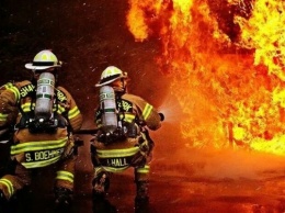 На Херсонщине служба МЧС не успевала за пожарами