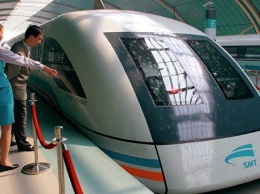 В Пекине к концу года начнет курсировать поезд на магнитной подушке