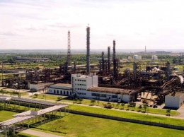 Завод Карпатнафтохим возобновил работу