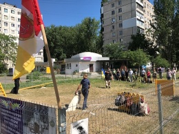 В Одессе появилась еще одна площадка для выгула и дрессировки собак. Фото