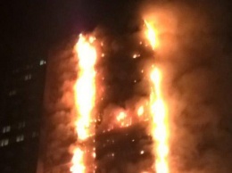 Масштабный пожар в Лондоне: жителей эвакуируют из 27-этажной высотки (видео)