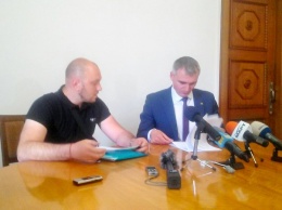 Как ты не бегай через балкон, а догонят: мэру Николаева вручили протокол о правонарушении, связанном с коррупцией