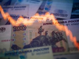 Новые американские санкции обвалят рубль и кредитный рейтинг России