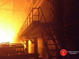 Пожар на мебельной фабрике под Ровно тушили более пяти часов