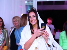 Нежно и красиво: Роза Аль-Намри пришла на "Viva, Morshinska! ECO AWARDS 2017" с белой накидкой на голове