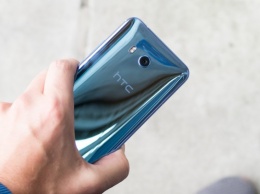 Стала известна российская цена HTC U11