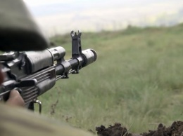 Утром в Луганской области от пули снайпера боевиков погиб военный