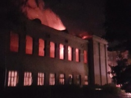 На Фонтане горело здание будущего штаба ВМС Украины: взорвался газовый баллон