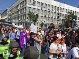 Журналист: Иностранных дипломатов на Марше равенства много, украинских политиков, чиновников - кот наплакал