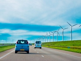 Компания Lyft поможет сократить количество вредных выбросов с помощью проката электромобилей