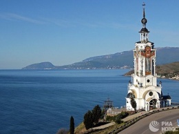 В Храме-маяке на южном берегу Крыма открылась выставка льняных икон