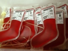 Жители Днепра активно сдают кровь в помощь раненым