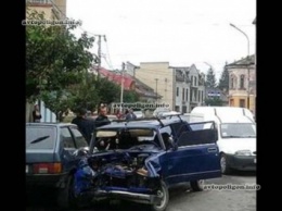 ДТП на Закарпатье: в столкновении Mercedes Sprinter с ВАЗ-2105 погиб 19-летний водитель. ФОТО