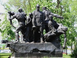 Нетронутые: в Киеве осталось 10 советских памятников