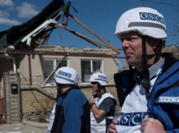 Замглавы СММ ОБСЕ в Украине Александр Хуг оценит гуманитарную обстановку на Донбассе