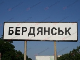 На основных трассах по направлению в Бердянск установят 10 дорожных знаков