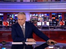 Ведущий программы новостей на BBC оконфузился в прямом эфире (видео)