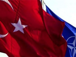 В Турции возле военного объекта НАТО прогремел взрыв. ФОТО