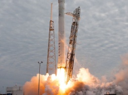 SpaceX удачно приземлила использованную ступень Falcon 9