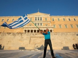 Moody’s впервые за два года поднял рейтинг Греции