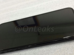 Инсайдер показал, как будет выглядеть iPhone 8 в цвете «черный оникс»