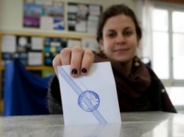 По предварительным данным партия Ципраса лидирует на досрочных выборах в Греции