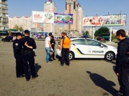 В Киеве задержали полицейского-вора