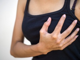 7 вещей, которые следует делать каждой женщине, чтобы снизить риск развития рака груди