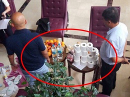 Русские в Турции: Туристы хотели украсть 14 рулонов бумаги и 5 литров Бэйлиса
