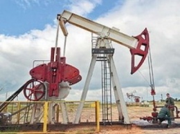 Нефть дорожает из-за снижения добычи в США