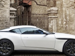 Aston Martin рассекретил новый DB11 V8