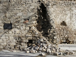В Феодосии на башне Константина начали противоаварийные работы