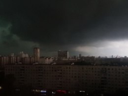 Москва после шторма века: невероятные кадры
