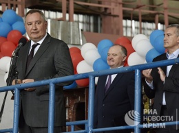 Аксенов посетовал Рогозину на недозагрузку крымских предприятий ОПК