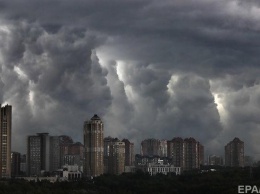 Москву накрыл мощный ливень и ураган, есть погибшие