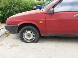 Депутату из Запорожской области повредили авто (Фото)