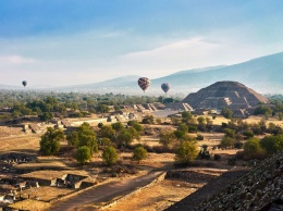 Археологи нашли «загробный мир» под пирамидой Луны в Мексике