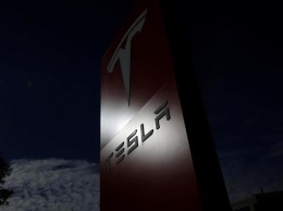 Акции Tesla упали на 7% после публикации результатов за начало 2017 года и решения Volvo перейти на электромобили