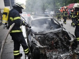 В Гамбурге горят машины. Саммит G20 стартовал