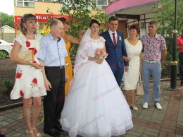 Сегодня в Бердянске - свадебный бум