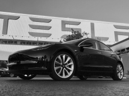 Илон Маск опубликовал фотографии "пузатенькой" Tesla Model 3