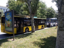 Водителей троллейбусов, которые привезли митингующих под здание горсовета, чуть не оштрафовали