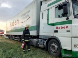 На трассе Одесса-Мелитополь загорелся грузовой автомобиль