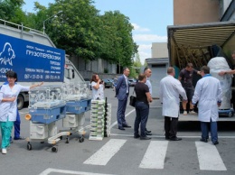 Больница им. И. Мечникова в третий раз получила гуманитарную помощь из Франции